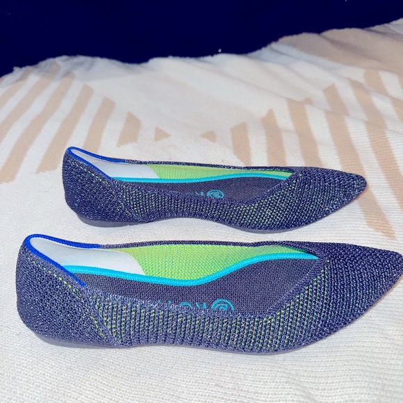 Rothy’s Metallic Lattice Stitch Point - Picture 4 of 7